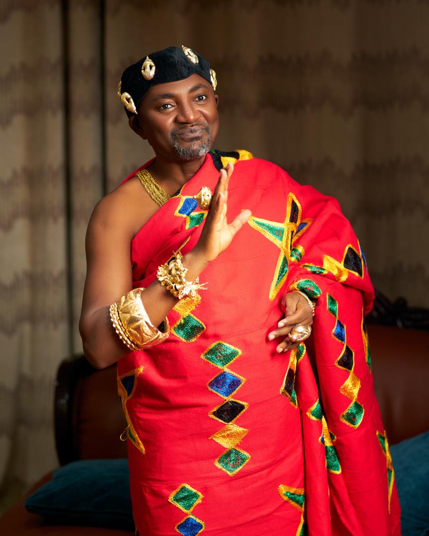 Barima Acheampong Sarpong II in royal kente