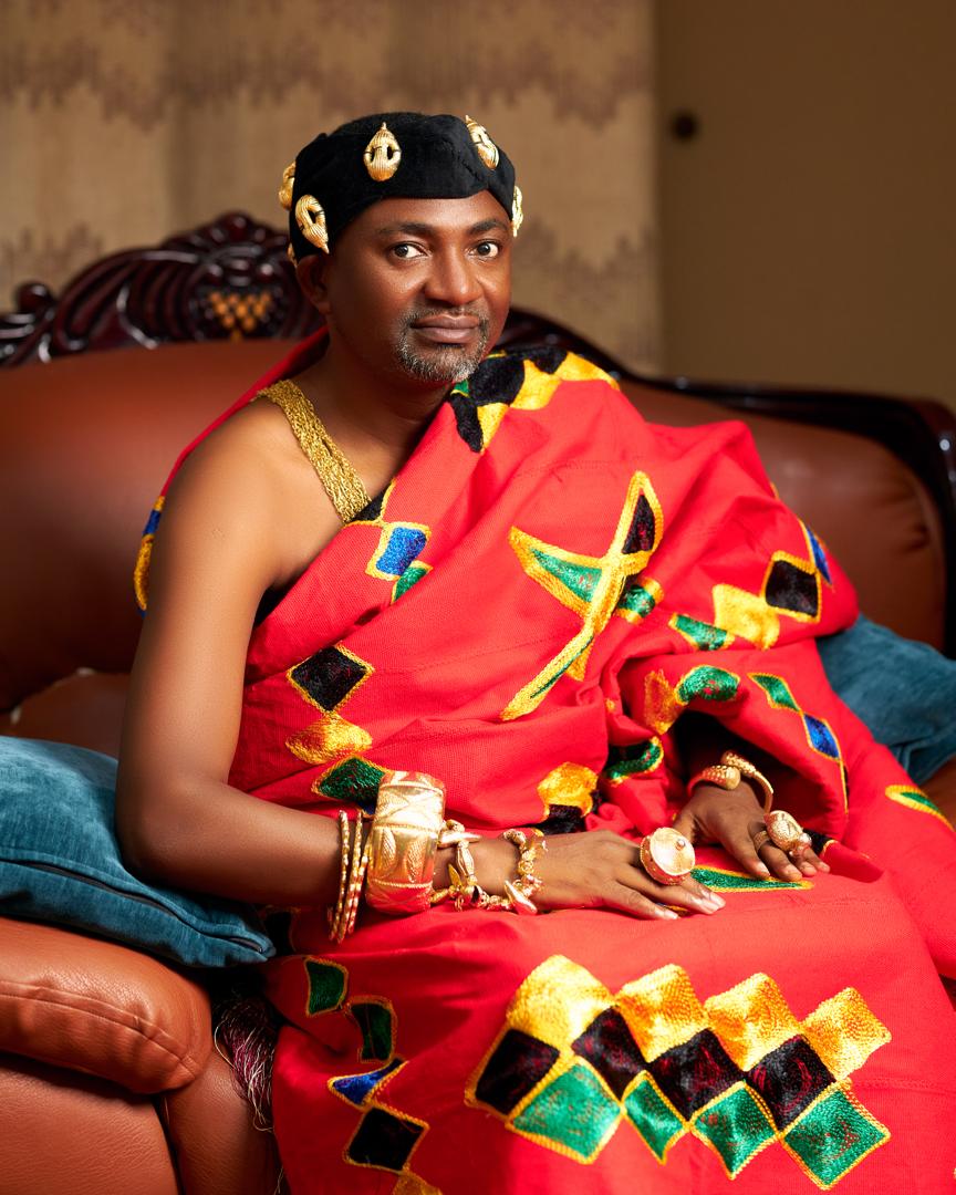 Barima Acheampong Sarpong II in royal kente